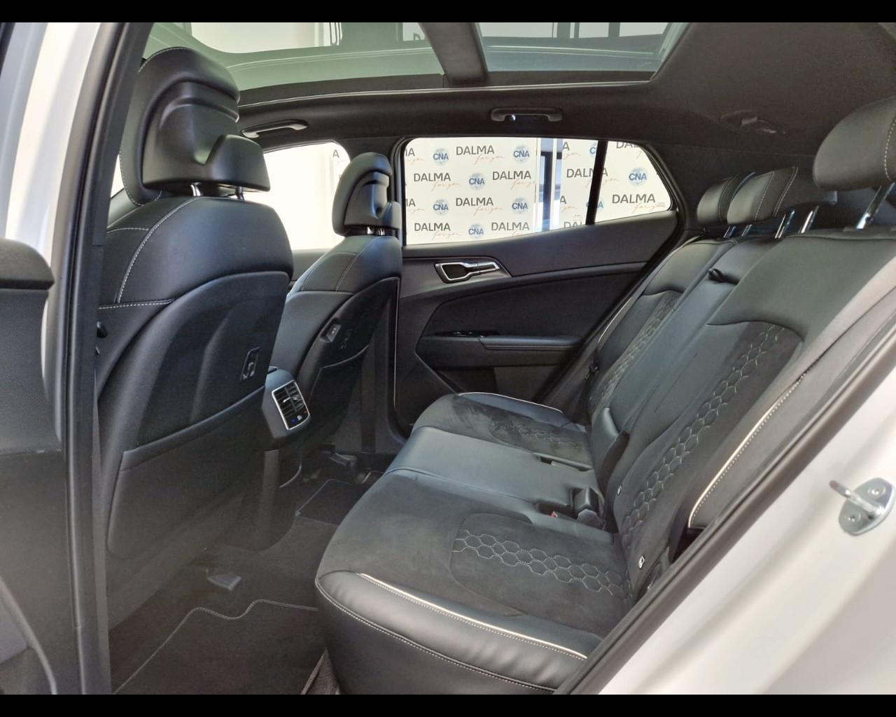KIA Sportage V - Sportage 1.6 crdi mhev GT-line Plus dct