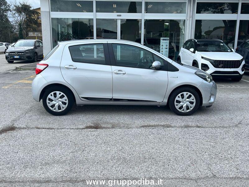 Toyota Yaris III 2017 5p Benzina 5p 1.5h Active my18
