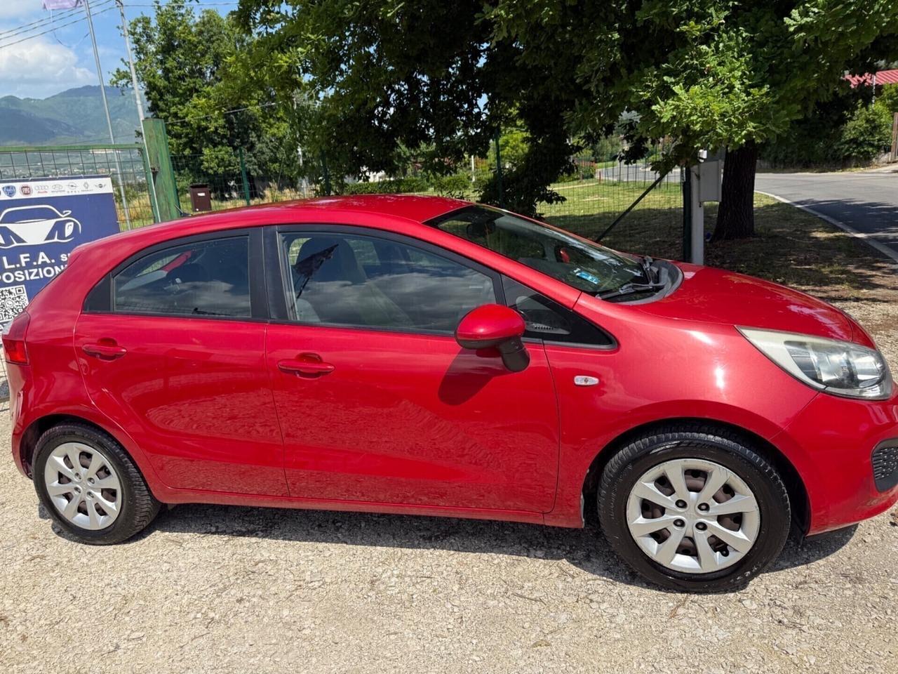 Kia Rio 1.2cc 5p. Km certificati neopatentati