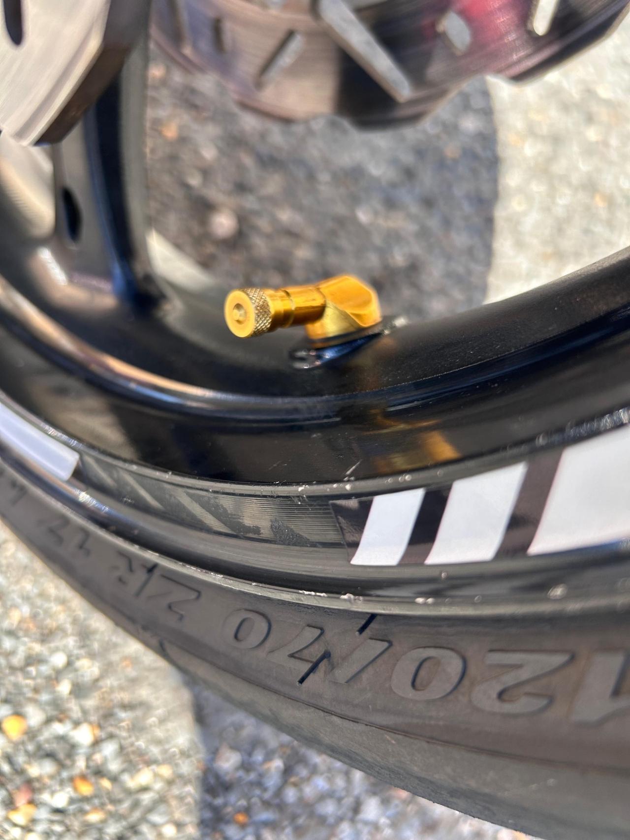 Suzuki GSX R 1000 k5