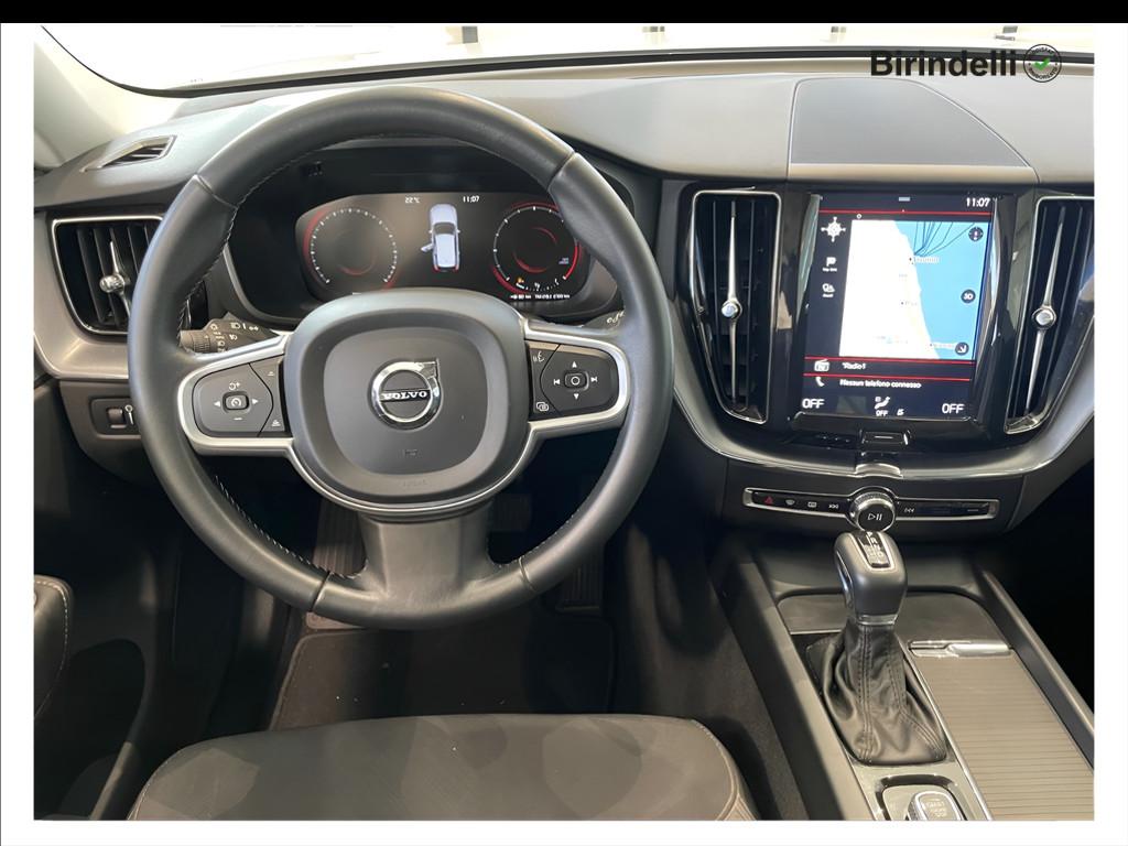 VOLVO XC60 (2017-->) - XC60 D4 AWD Geartronic Inscription