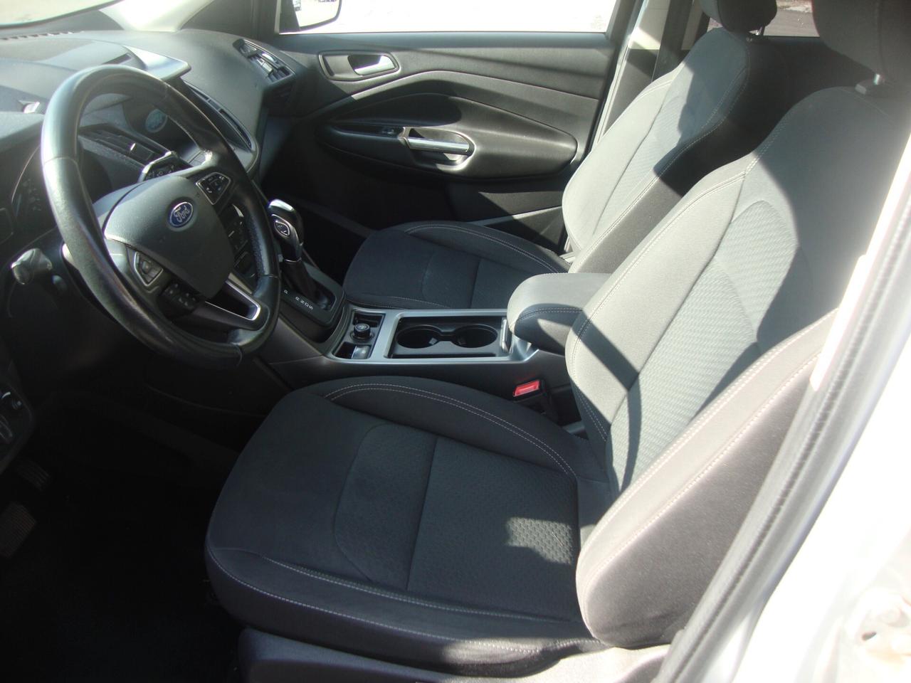 Ford Kuga 2.0 TDCI 120 CV S&S Powershift Titanium euro 6 d-temp