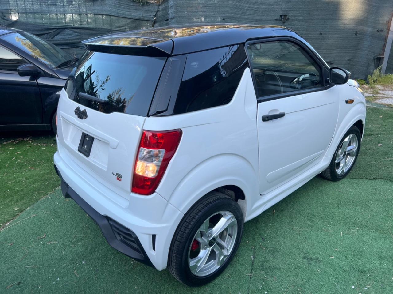 Ligier js 50 white 2024 15000 km new