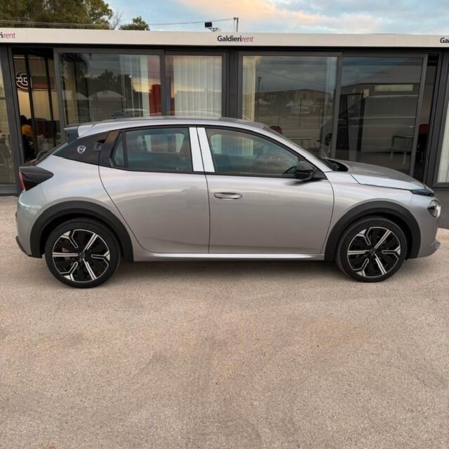 Lancia Ypsilon Hybrid e-DCT – Edizione Limitata Cassina