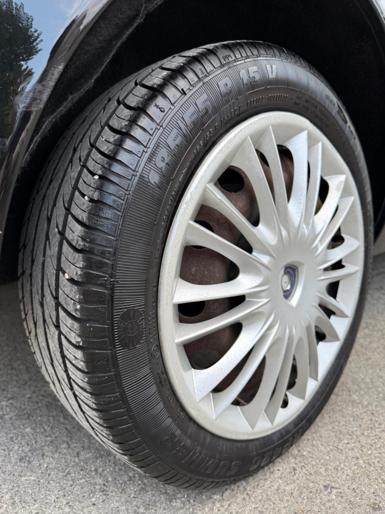 Lancia Ypsilon 1.4 Platinum Ecochic GPL