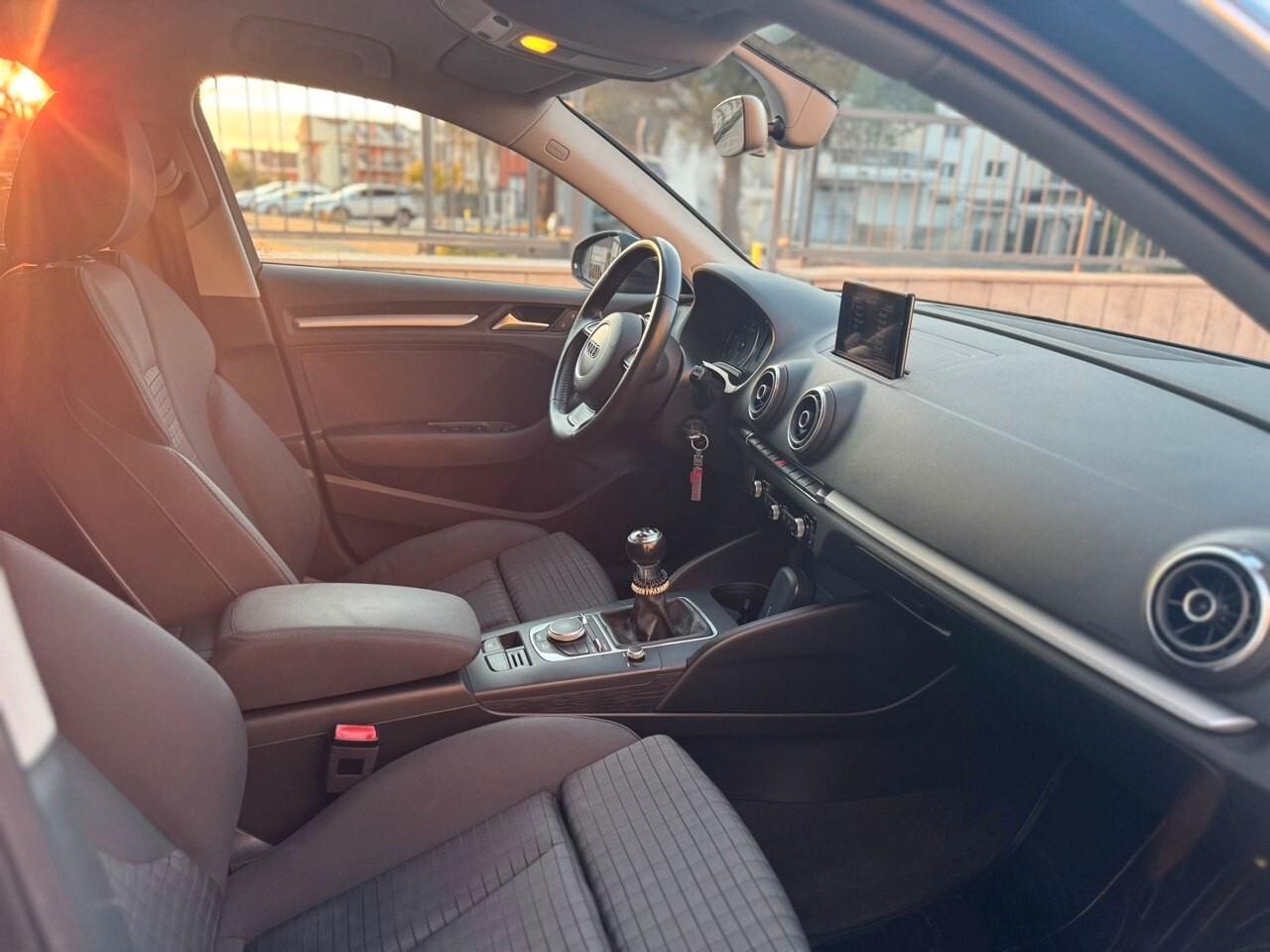 Audi A3 SPB 1.6 TDI 110 cv, S LINE, FULL