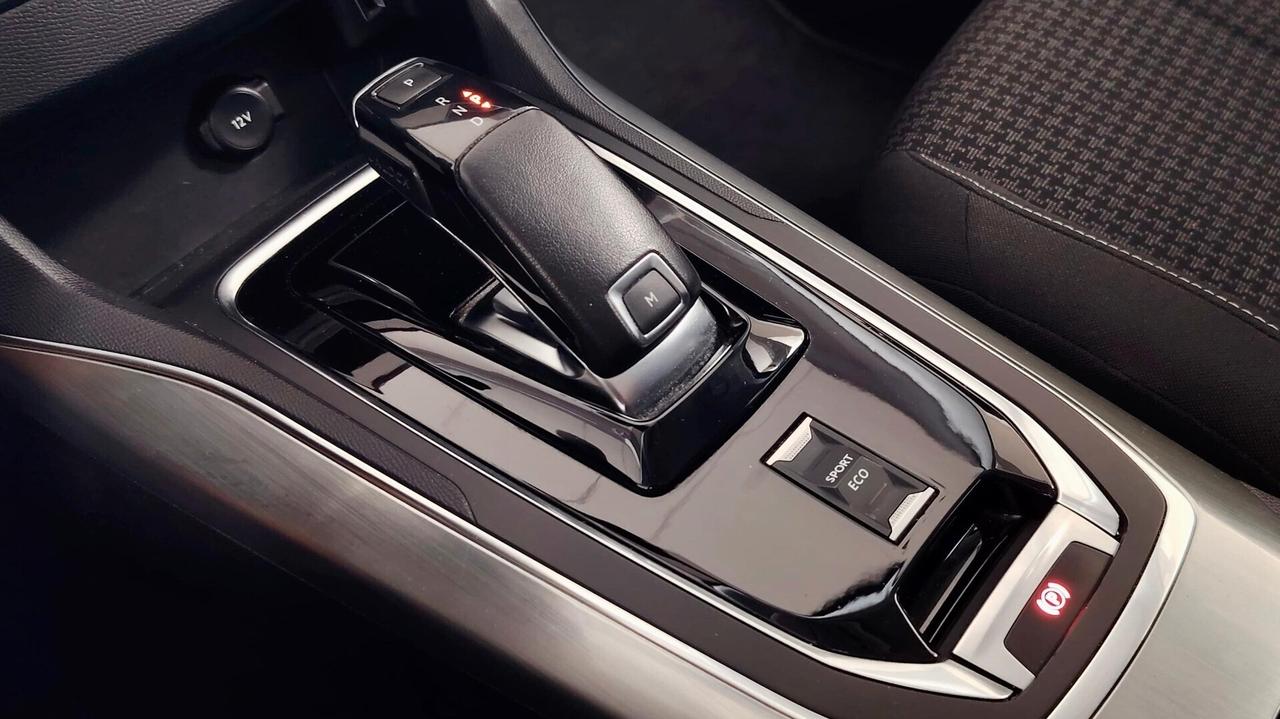 PEUGEOT 308 1.5 BLUEHDI ALLURE PACK 130CV - CAR PLAY, NEOPATENTATI