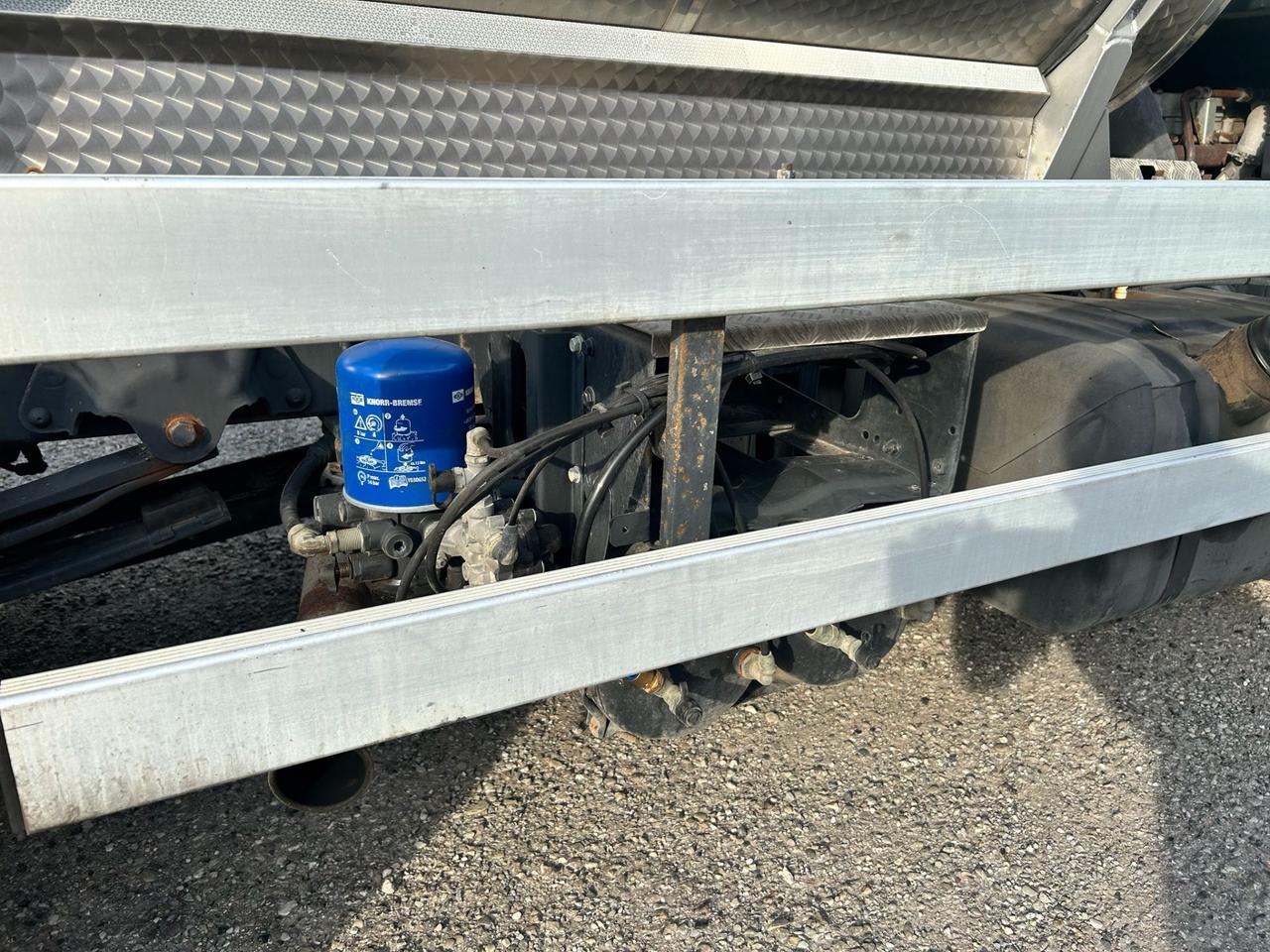IVECO EUROCARGO 8018 CISTERNA LATTE 50Q