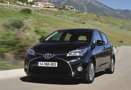 TOYOTA Yaris III 2015 - Yaris 5p 1.5h Active my16