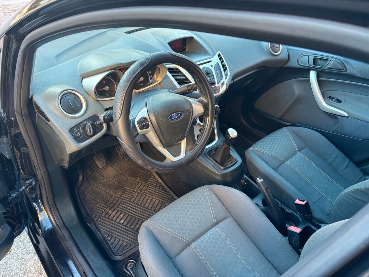 Ford Fiesta 1.4 TDCi 5p. Titanium *AFFARE*- 2009