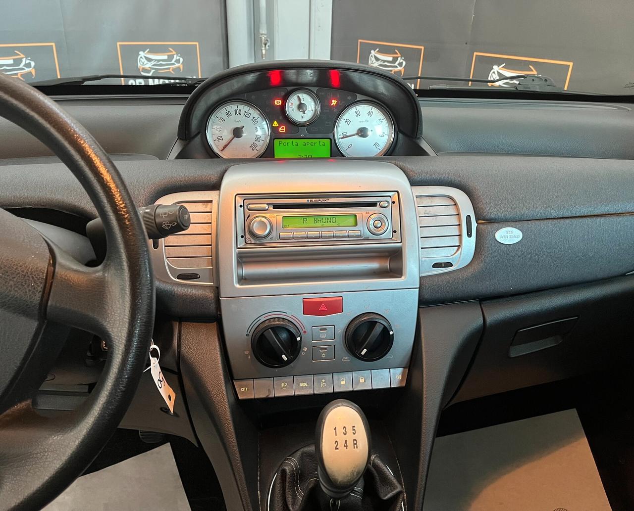 Lancia Ypsilon 1.2 Passion