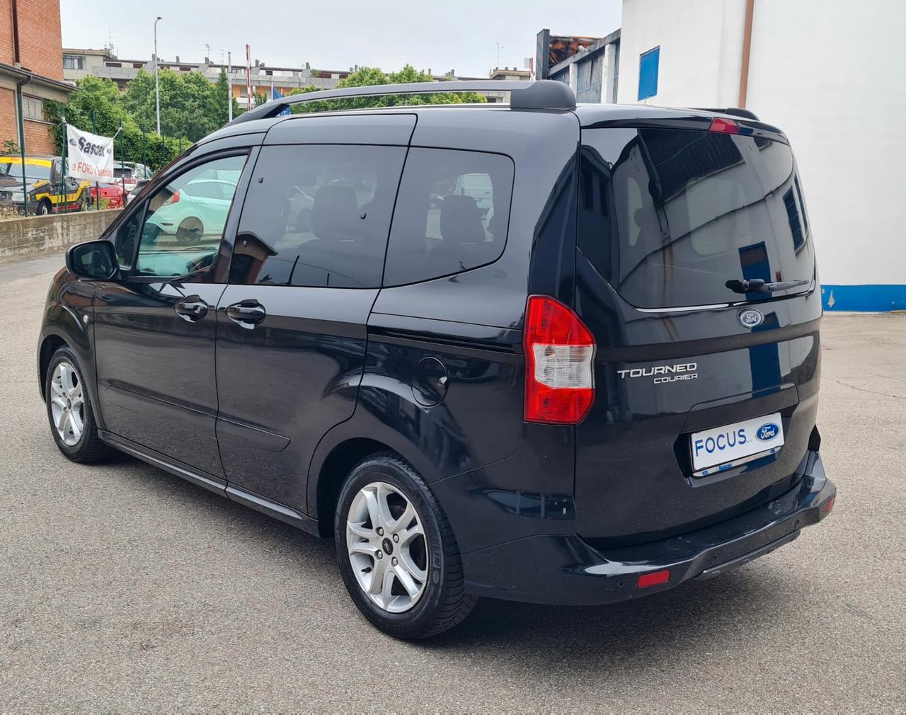 Ford Tourneo Courier 1.0 EcoBoost 100 CV S&S Plus
