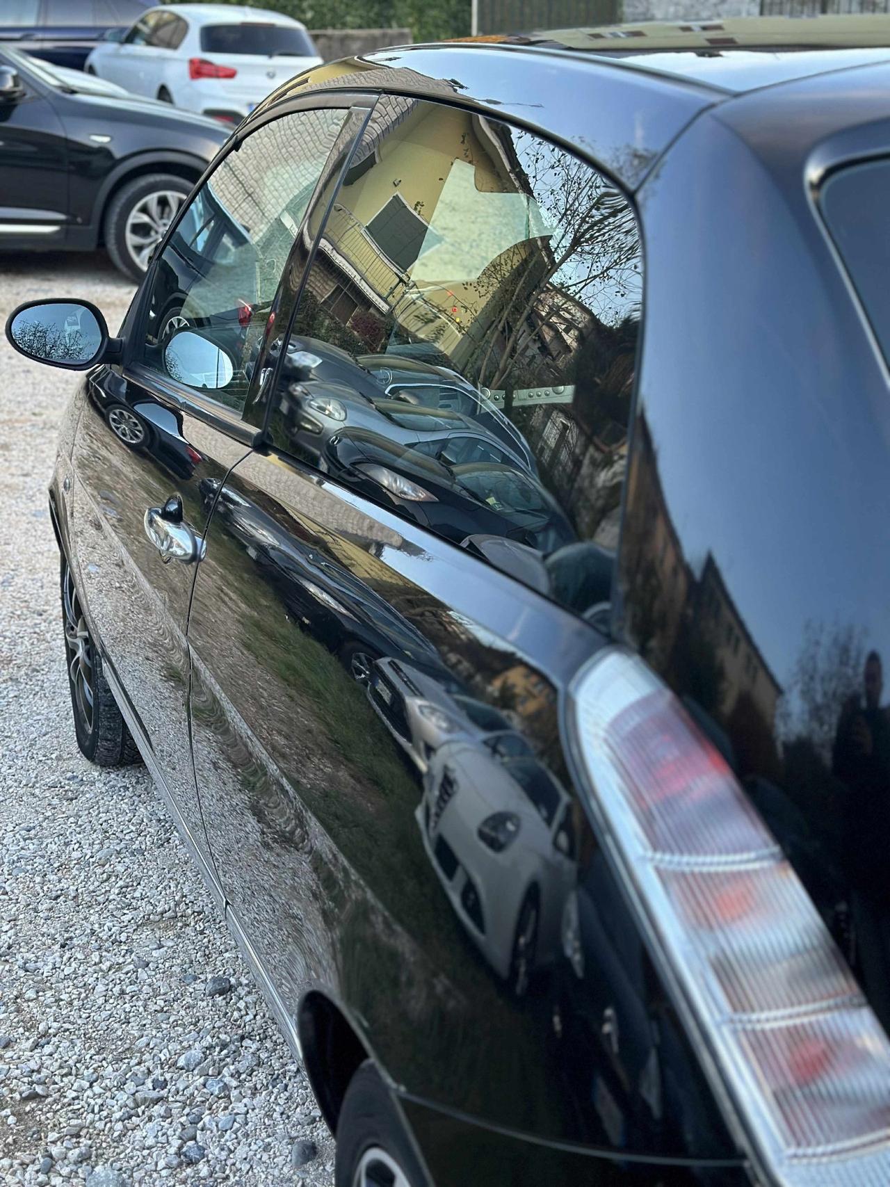 Lancia YPSILON 1.2 NEOPAT KMCERT