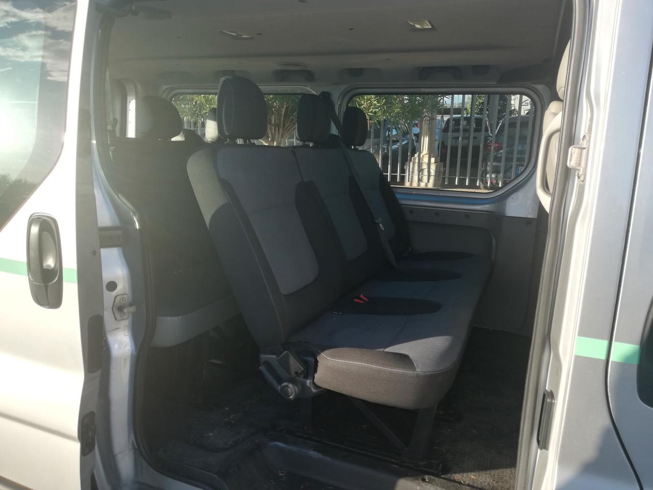 Opel Vivaro 9 posti