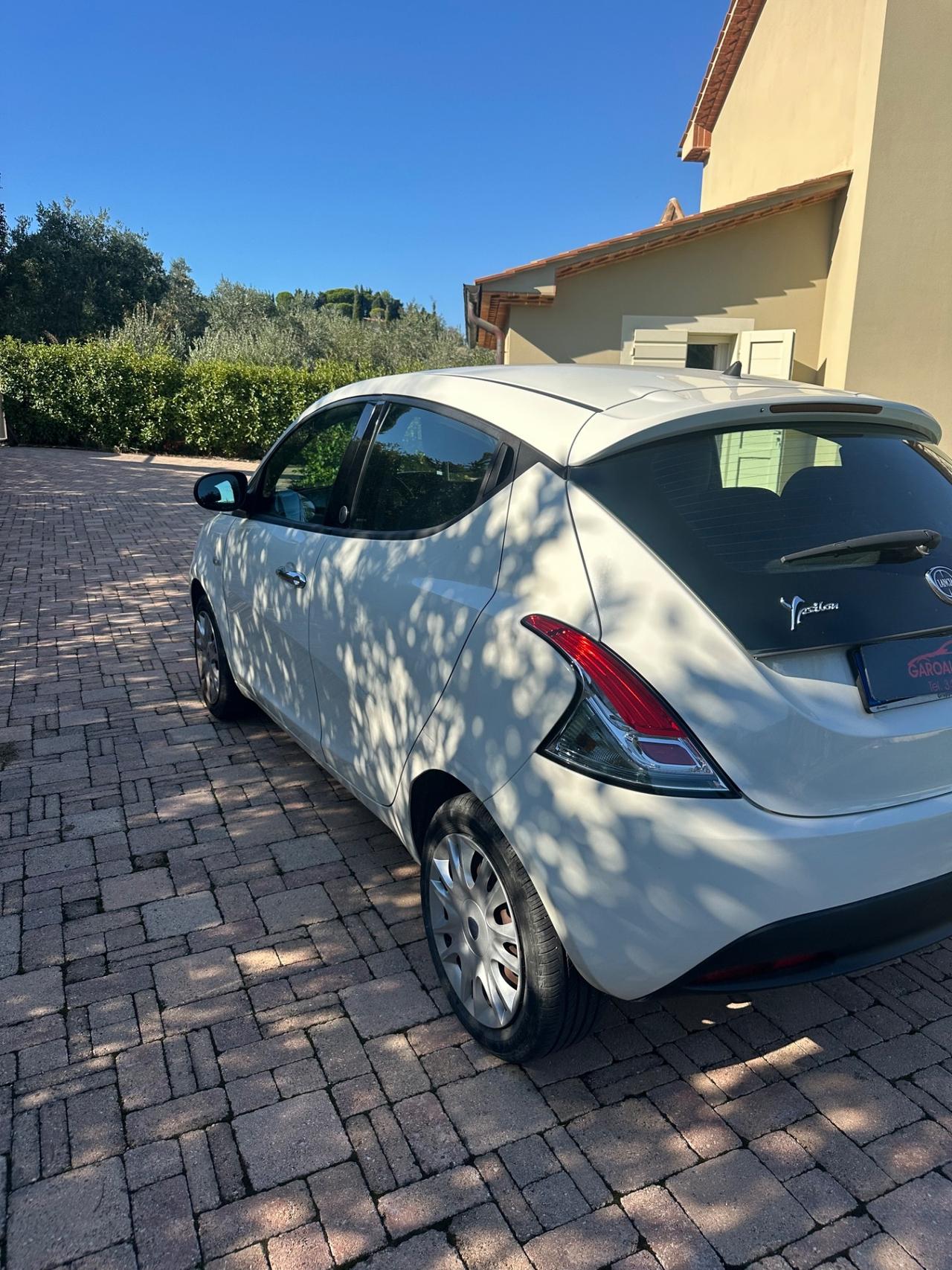 Lancia Ypsilon 1.2 69 CV 5 porte GPL Ecochic Silver