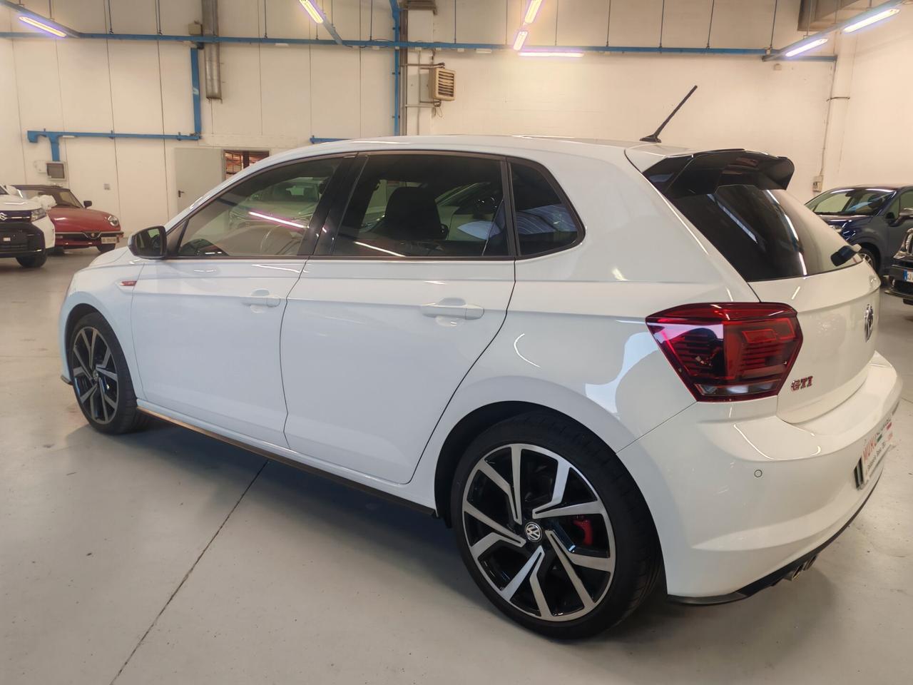 Volkswagen Polo 2.0 TSI DSG GTI BlueMotion Technology