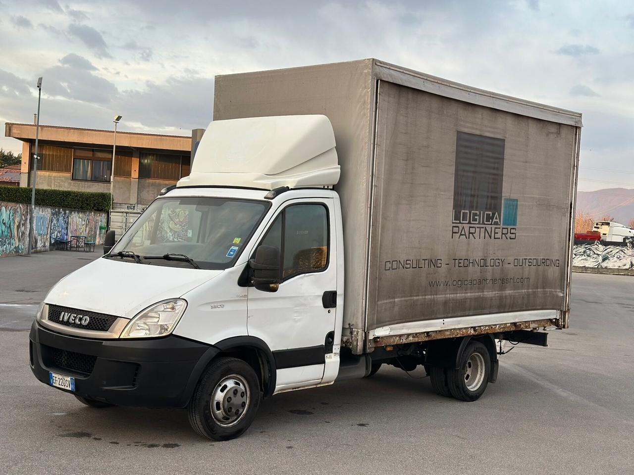 Iveco Dailly 35c17 motore rifatto con fattura