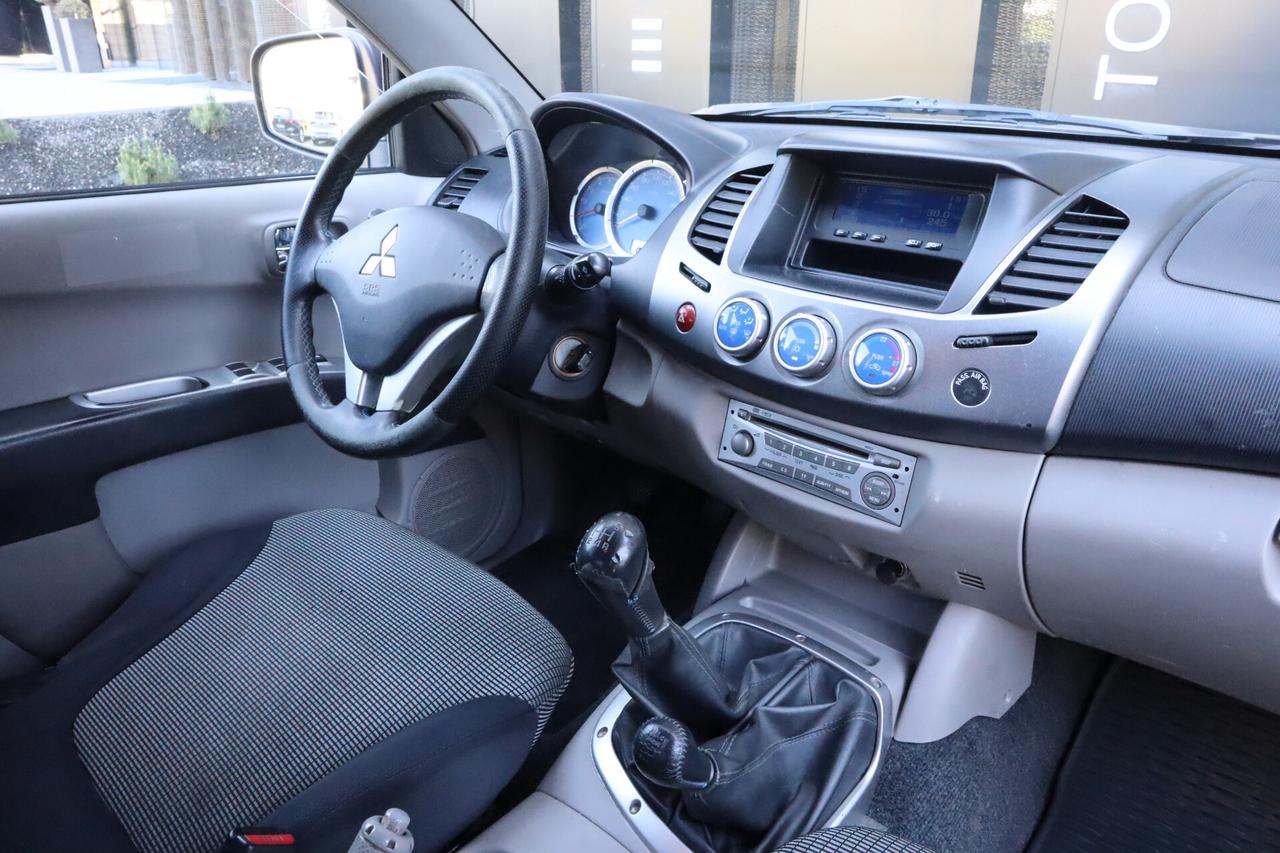 Mitsubishi L200 2.5 167CV solo Export o rivenditori
