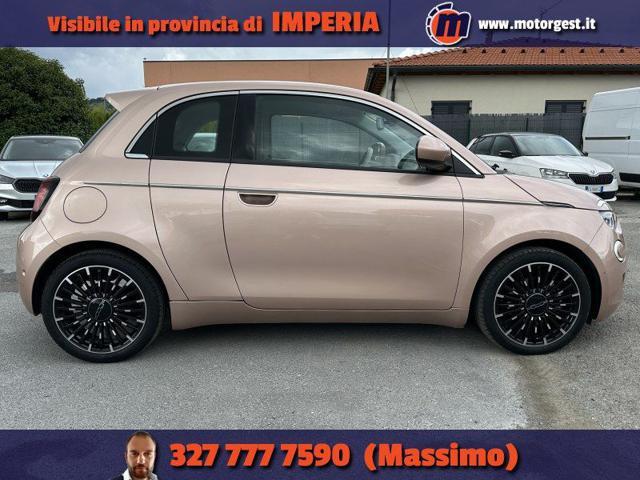 FIAT 500e 3+1 42 kWh La Prima OroRosa