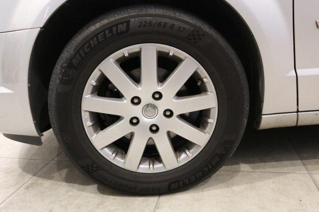 CHRYSLER Grand Voyager 2.8 CRD DPF Touring