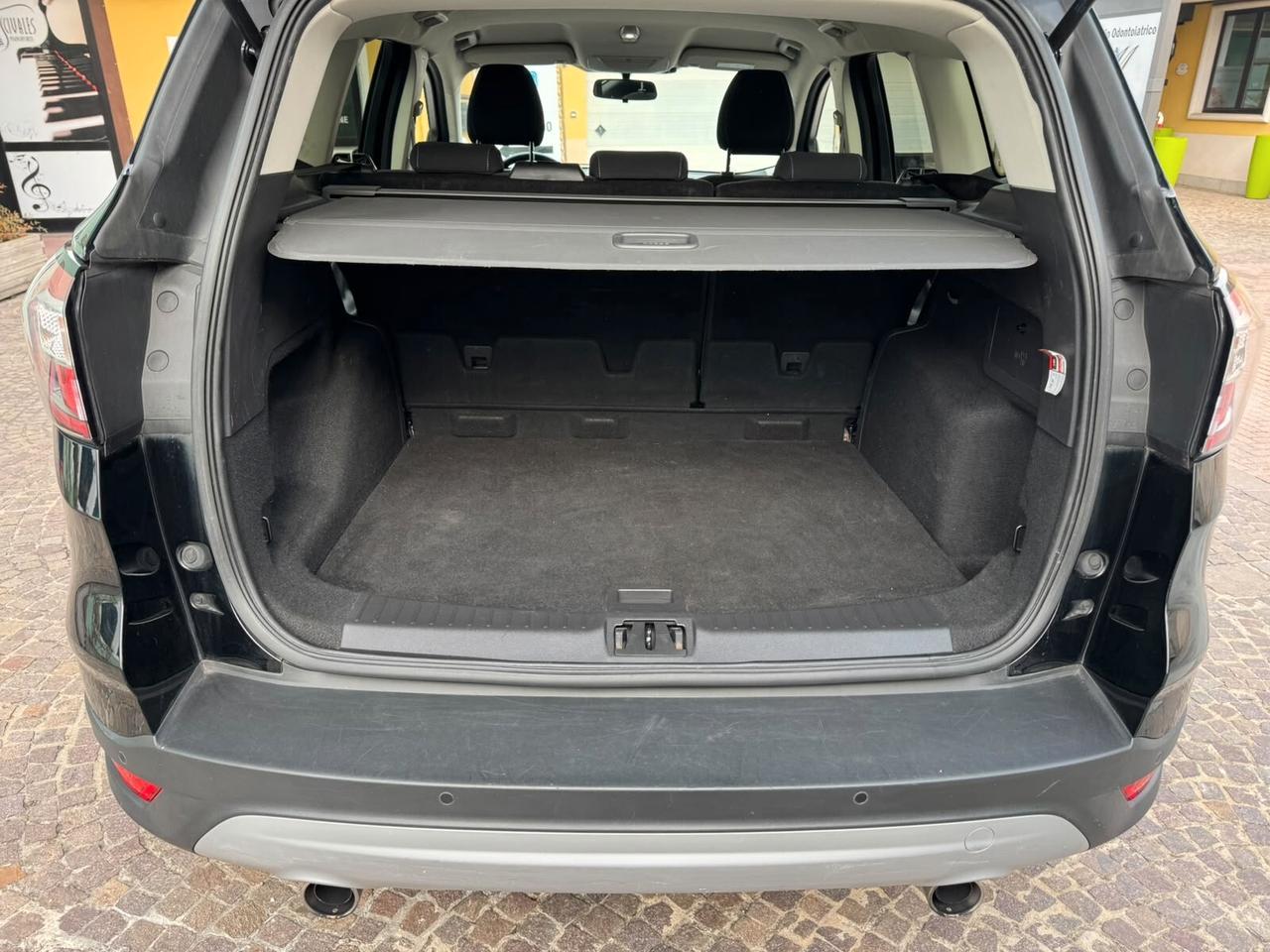 Ford Kuga 1.5 TDCI 120 CV S&S 2WD Titanium