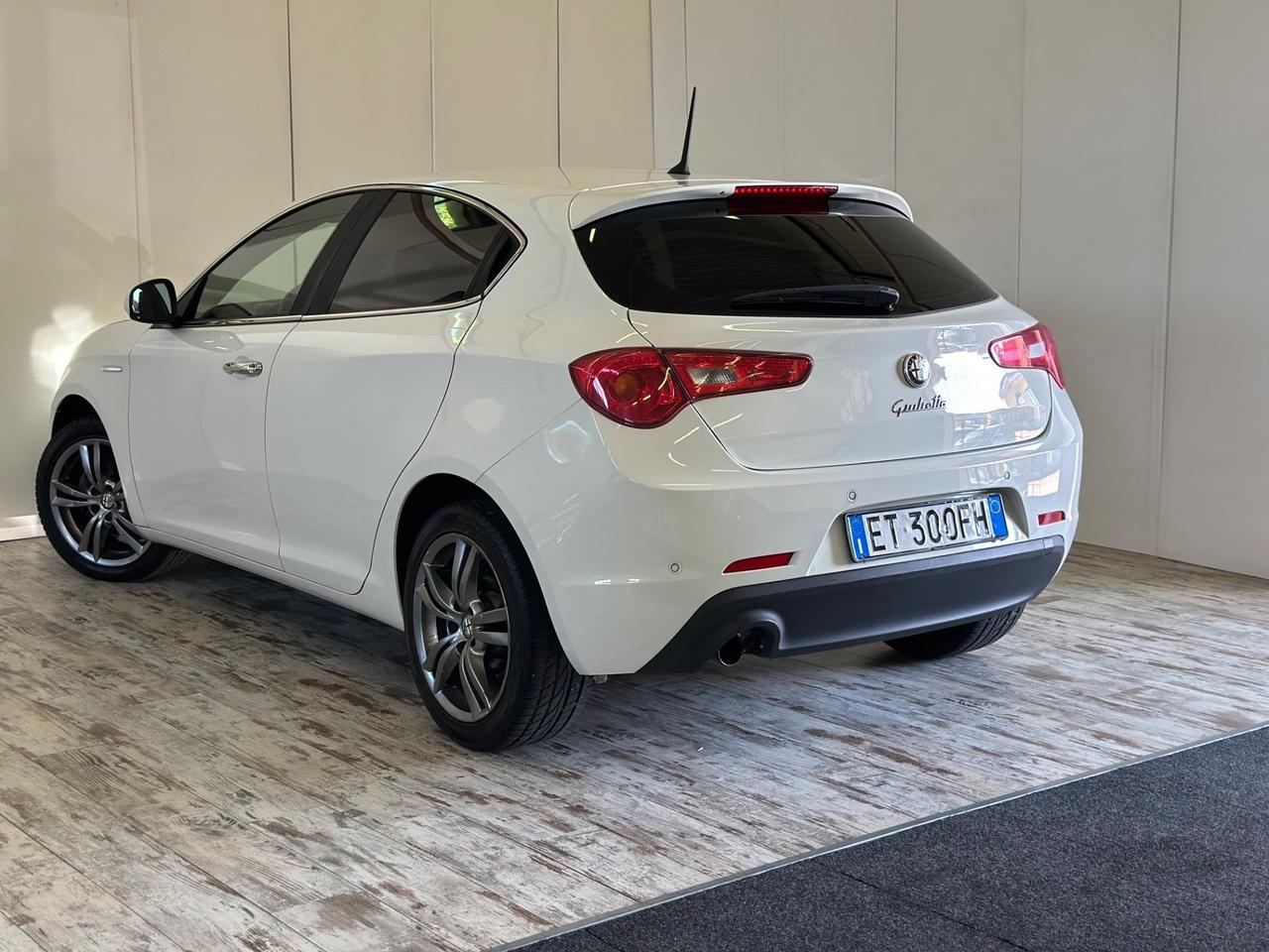 Alfa Romeo Giulietta 1.6 JTDm-2 105 CV Exclusive Ok Neopatentati