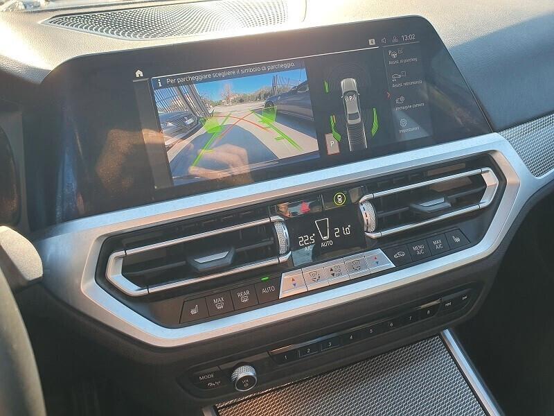 BMW 320d 190CV Auto M SPORT LED NAV 8.8 PELLE CAM