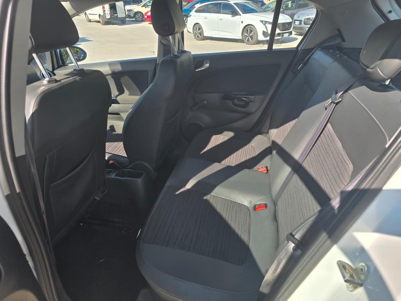 Opel Corsa 1.2 5 porte Sport