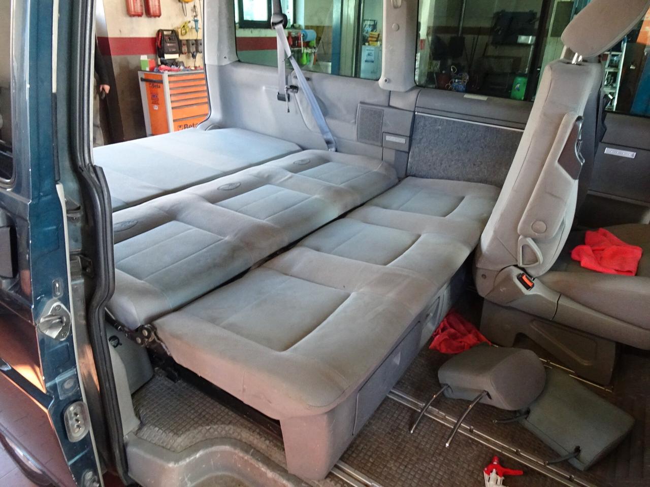 Volkswagen Caravelle/Multivan Multivan 2.5 TDI/102CV Generation