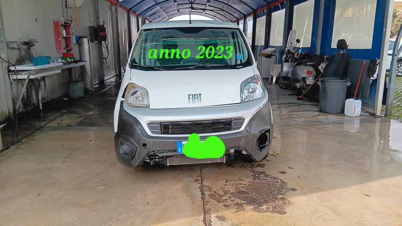 Fiat Fiorino incidentata sinistrata mondialcars 023