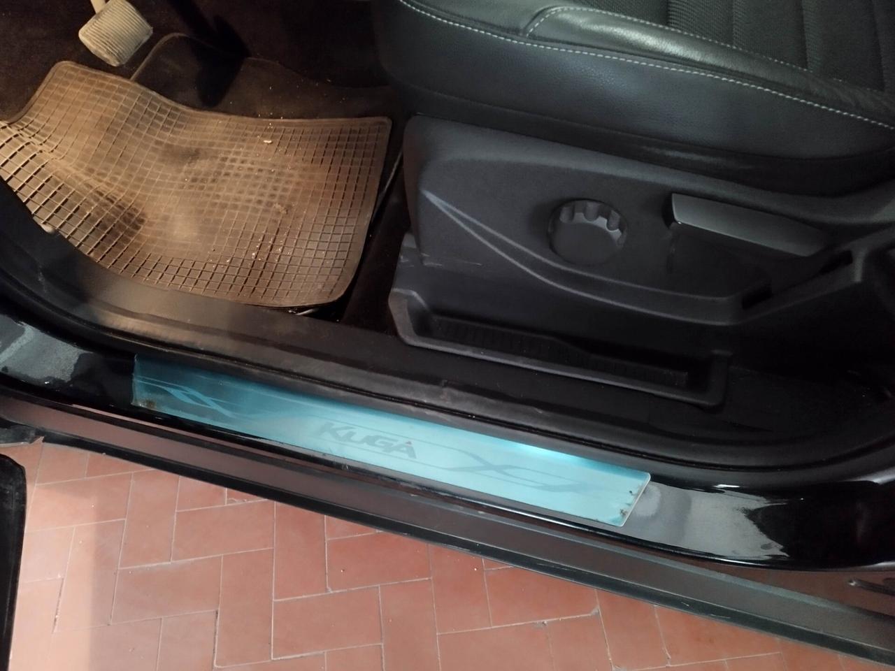 Ford Kuga 2.0 TDCI 140 CV 4WD automatico km 59600