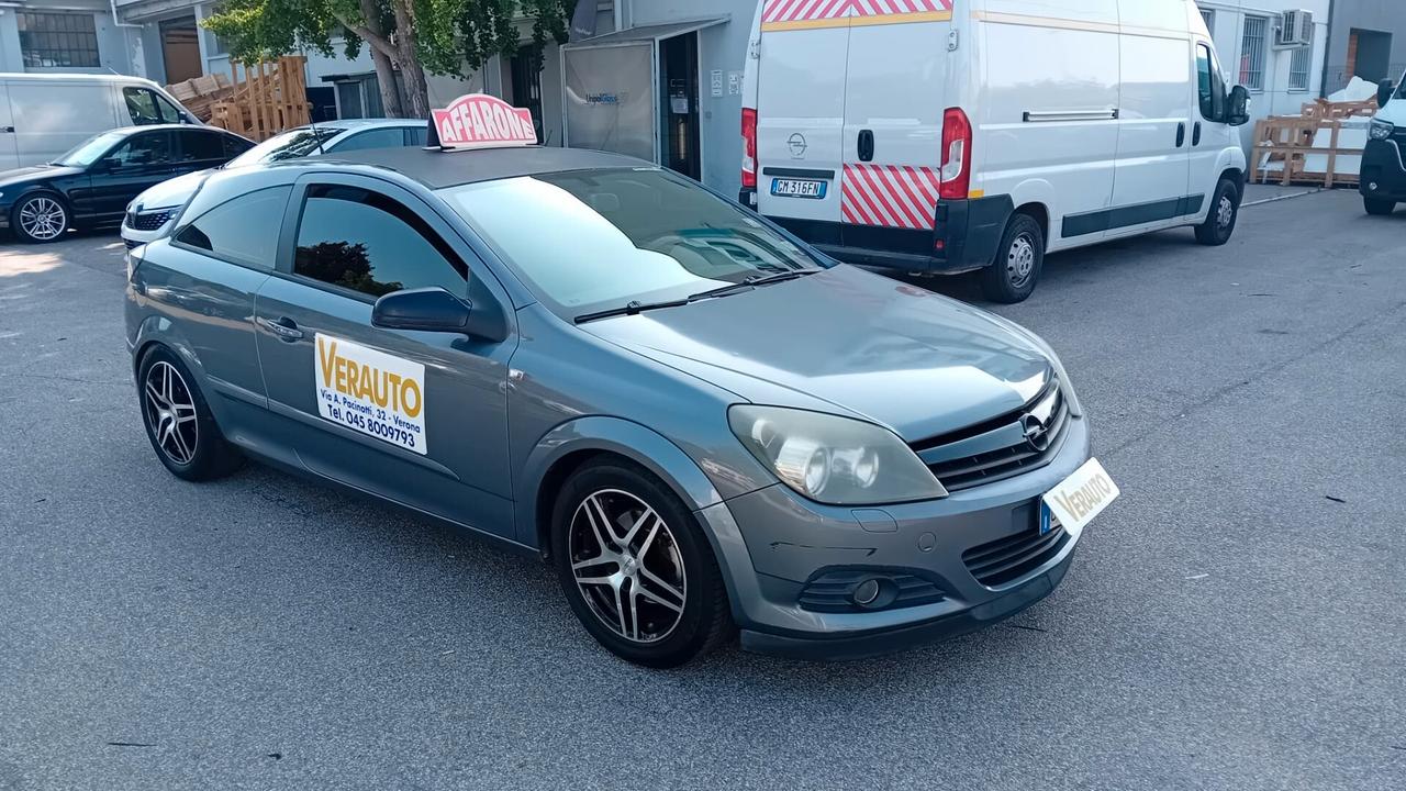 Opel Astra GTC 1.6 16V Twinport 3 porte Enjoy