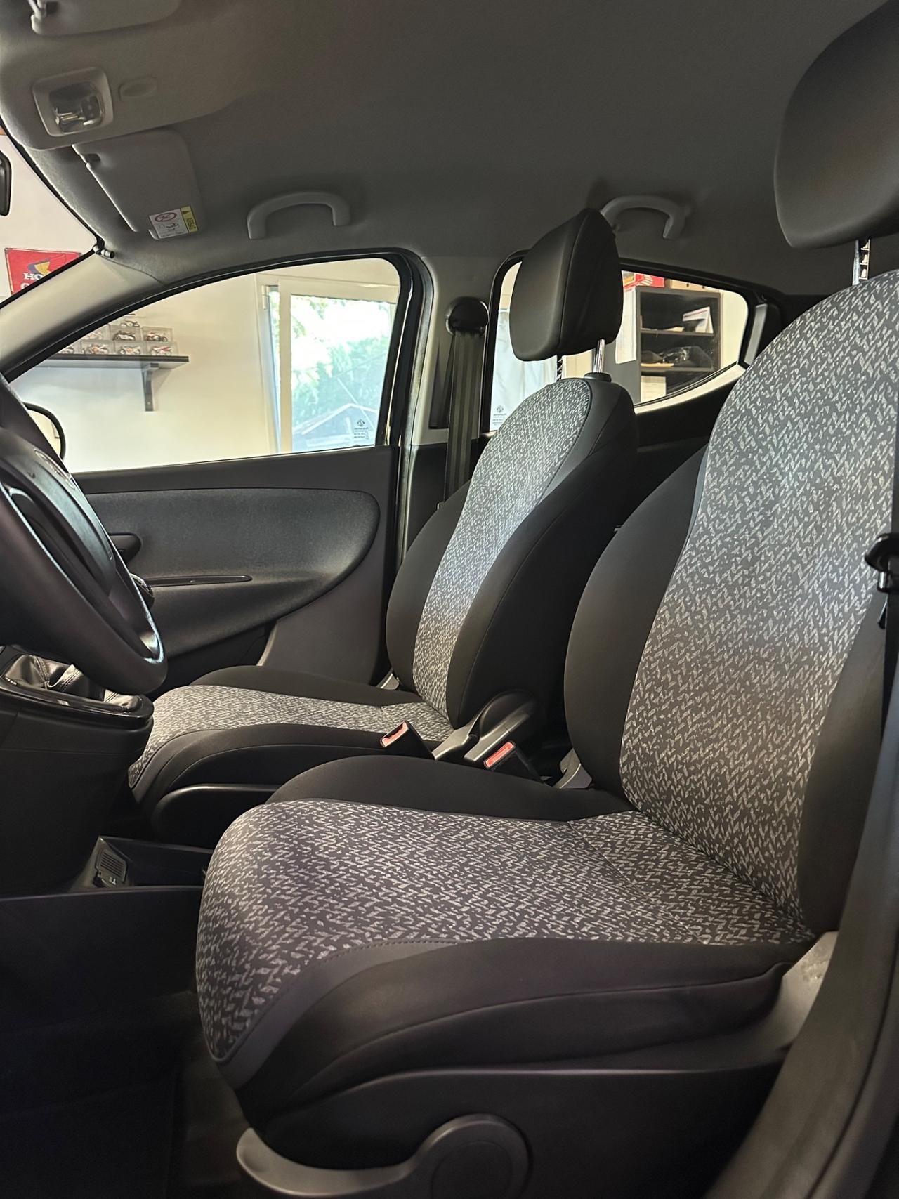Lancia Ypsilon 1.2 69 CV 5 porte GPL Ecochic Elefantino