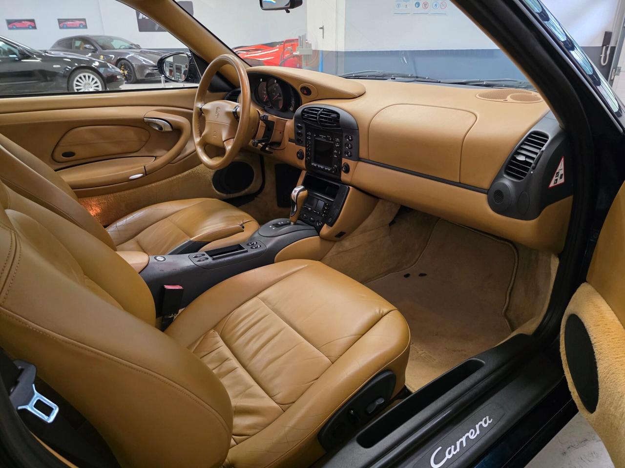 Porsche 911 Carrera Tiptronic
