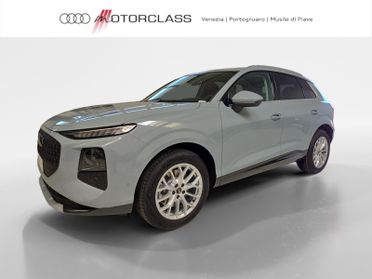 Audi Q3 2.0 tdi 150cv business advanced s tronic