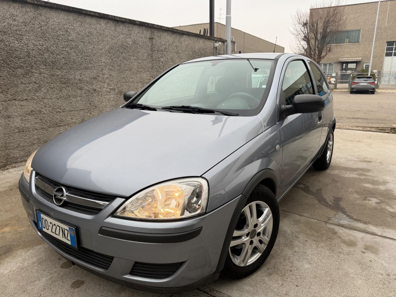 Opel Corsa 1.0i benzina euro4 unico proprietario