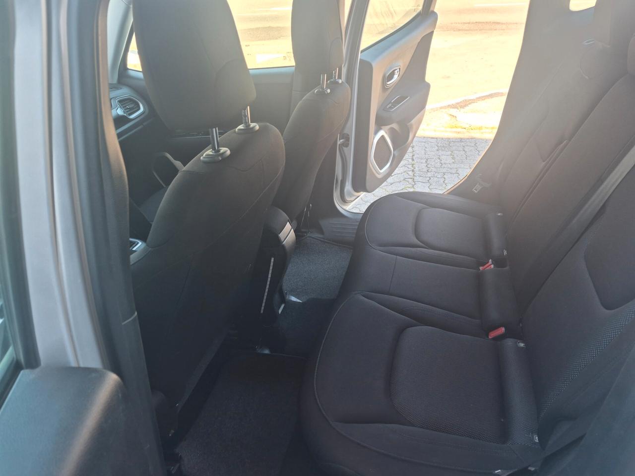 Jeep Renegade 1.6 110 CV GPL sport