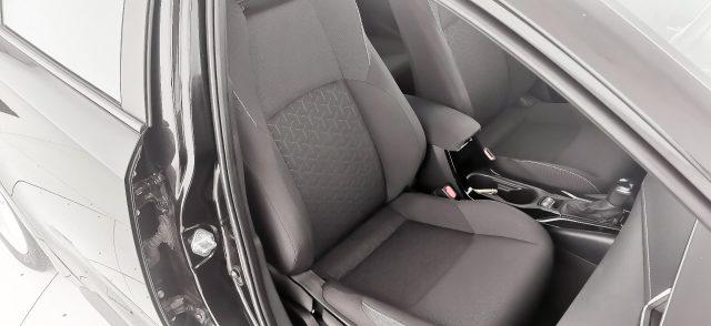 TOYOTA Corolla Touring Sports 1.8 Hybrid Business