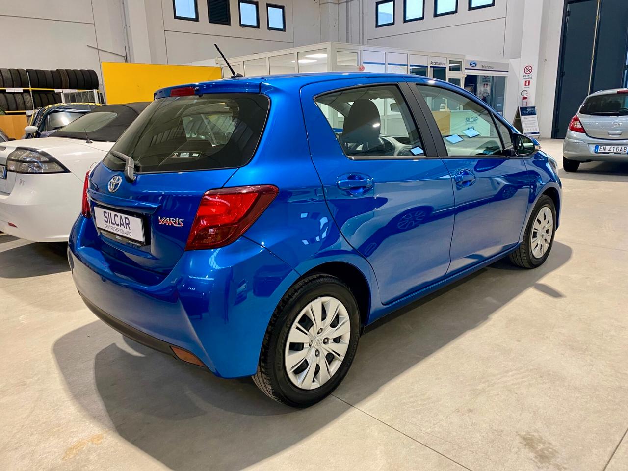 Toyota Yaris 1.0 VVT-i 5 porte Cool