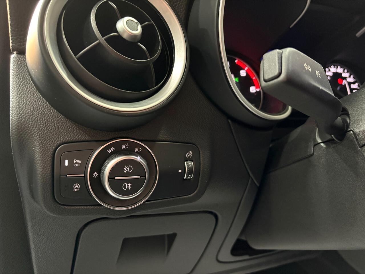 Alfa Romeo Stelvio 2.2 turbo diesel 160cv Auto RWD Business ITALIANA