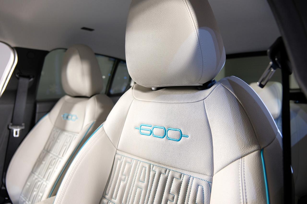 Fiat 600 Hybrid 100 CV DCT MHEV La Prima