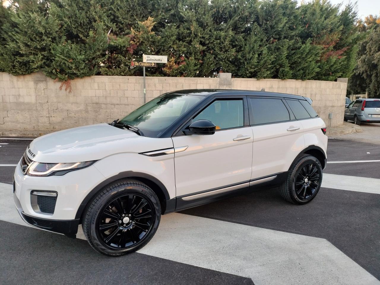 Land Rover Range Evoque 2.0 TD4 180 CV 5p. Autobiography