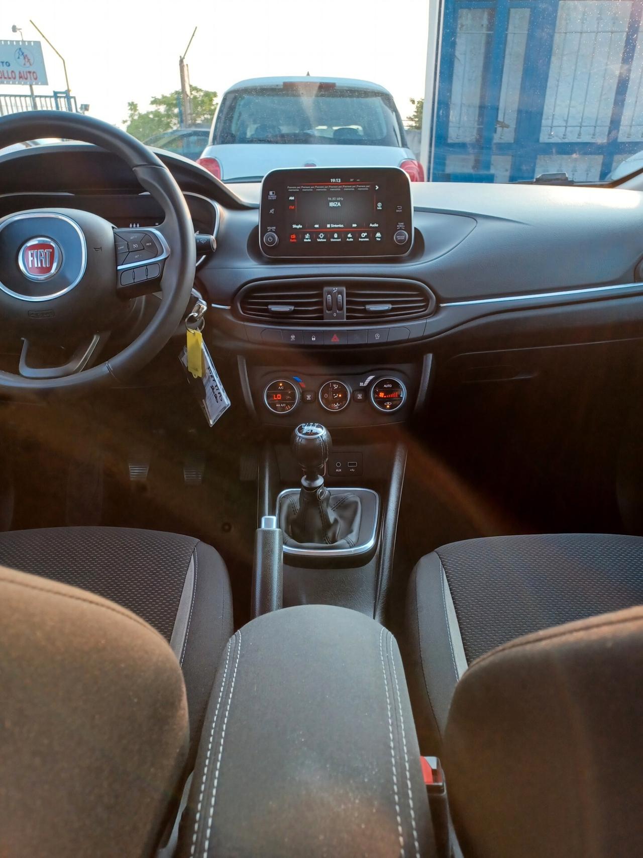 Fiat Tipo 1.6 M.Jet 120 cv SW Lounge PARI NUOVO