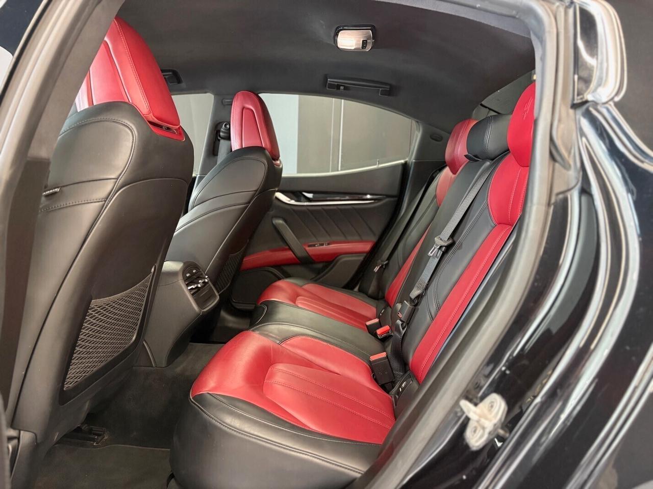 Maserati Ghibli 3.0 250 CV RIBELLE (1/200)