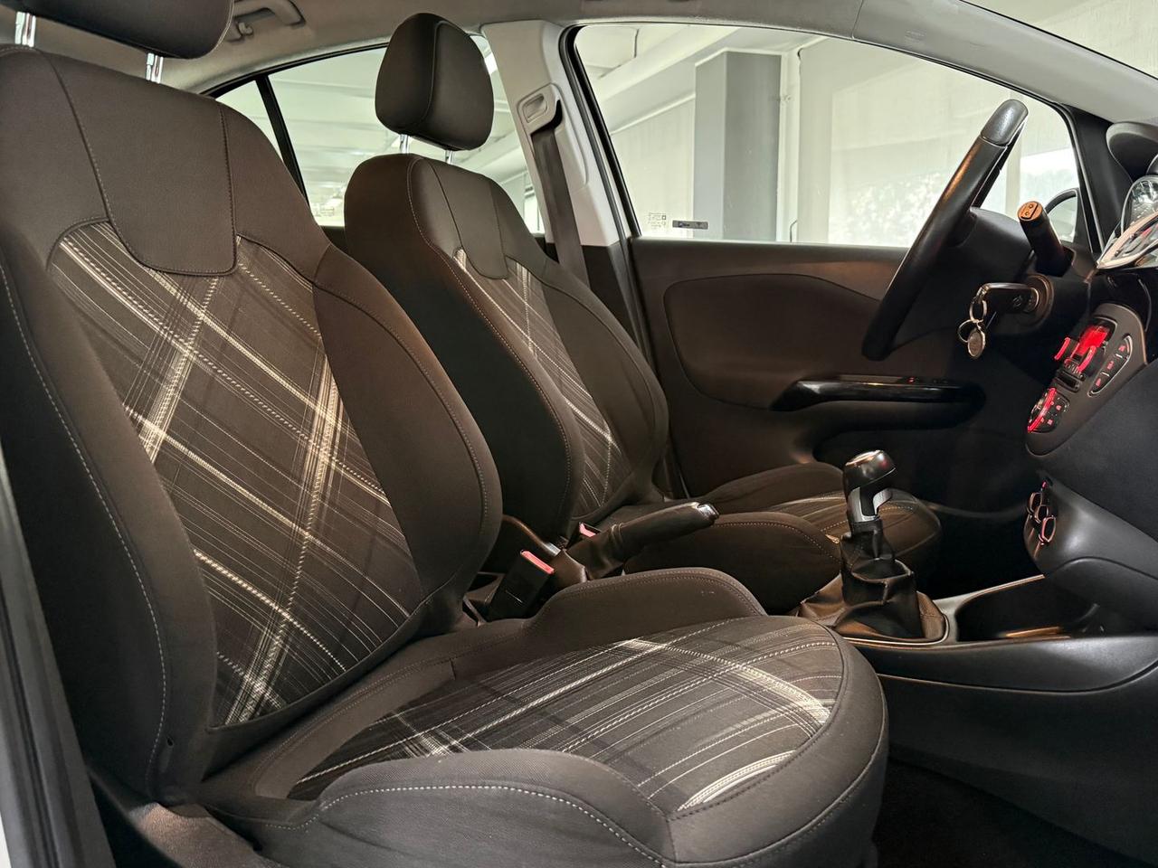 Opel Corsa B-Color 1.4 GPL #8901