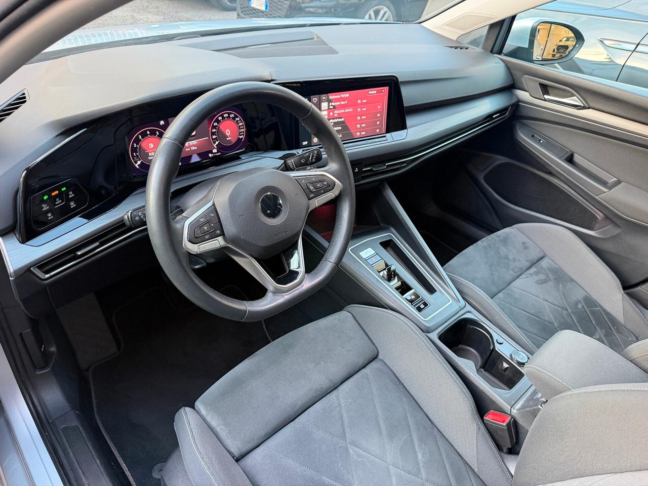 VOLKSWAGEN Golf 8ª serie Golf 1.5 eTSI 130 CV ...