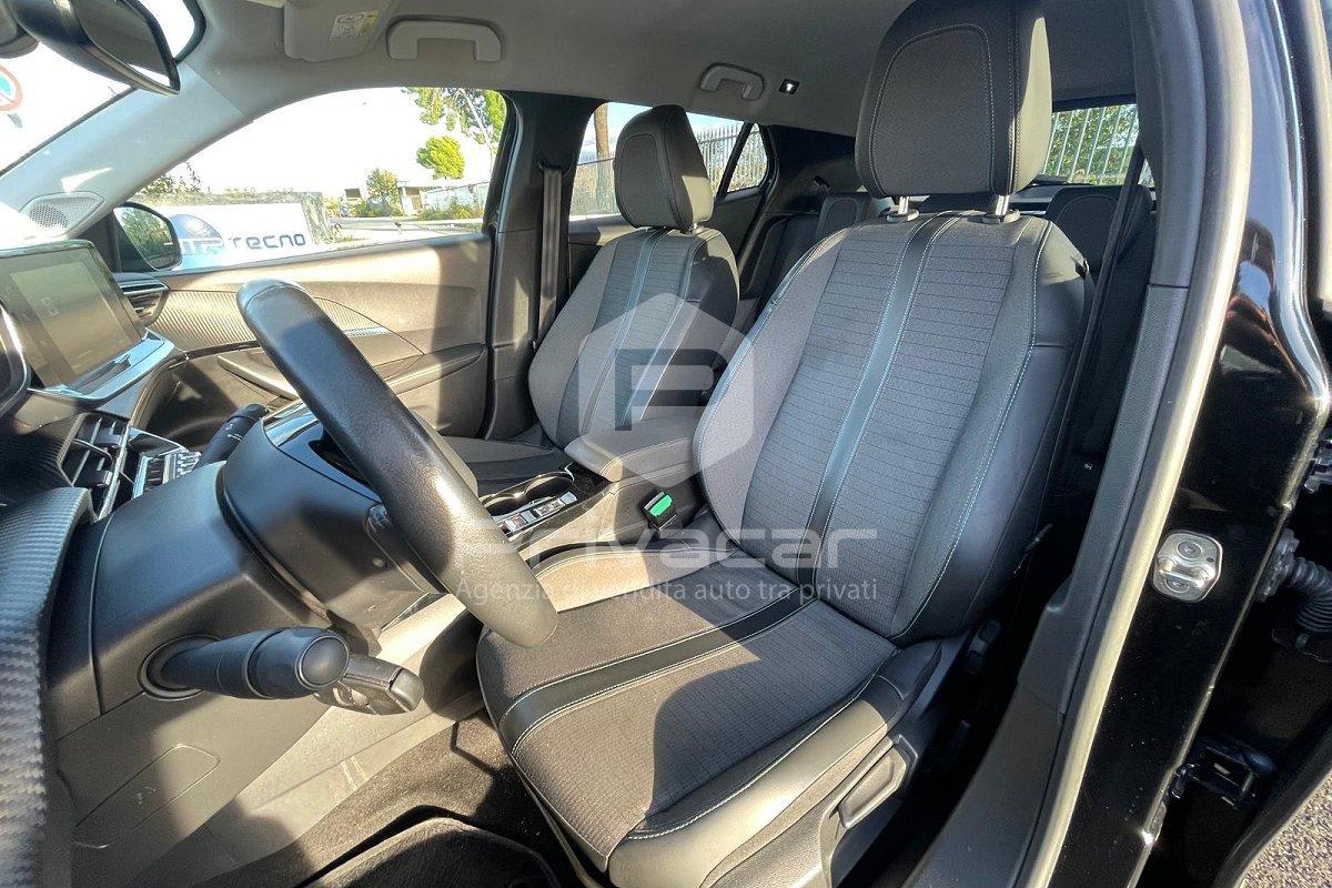 PEUGEOT 2008 BlueHDi 110 S&S Allure