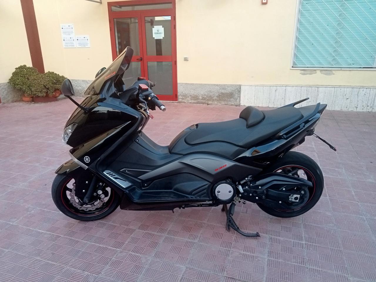 Yamaha t-max 530 2014 km 28000