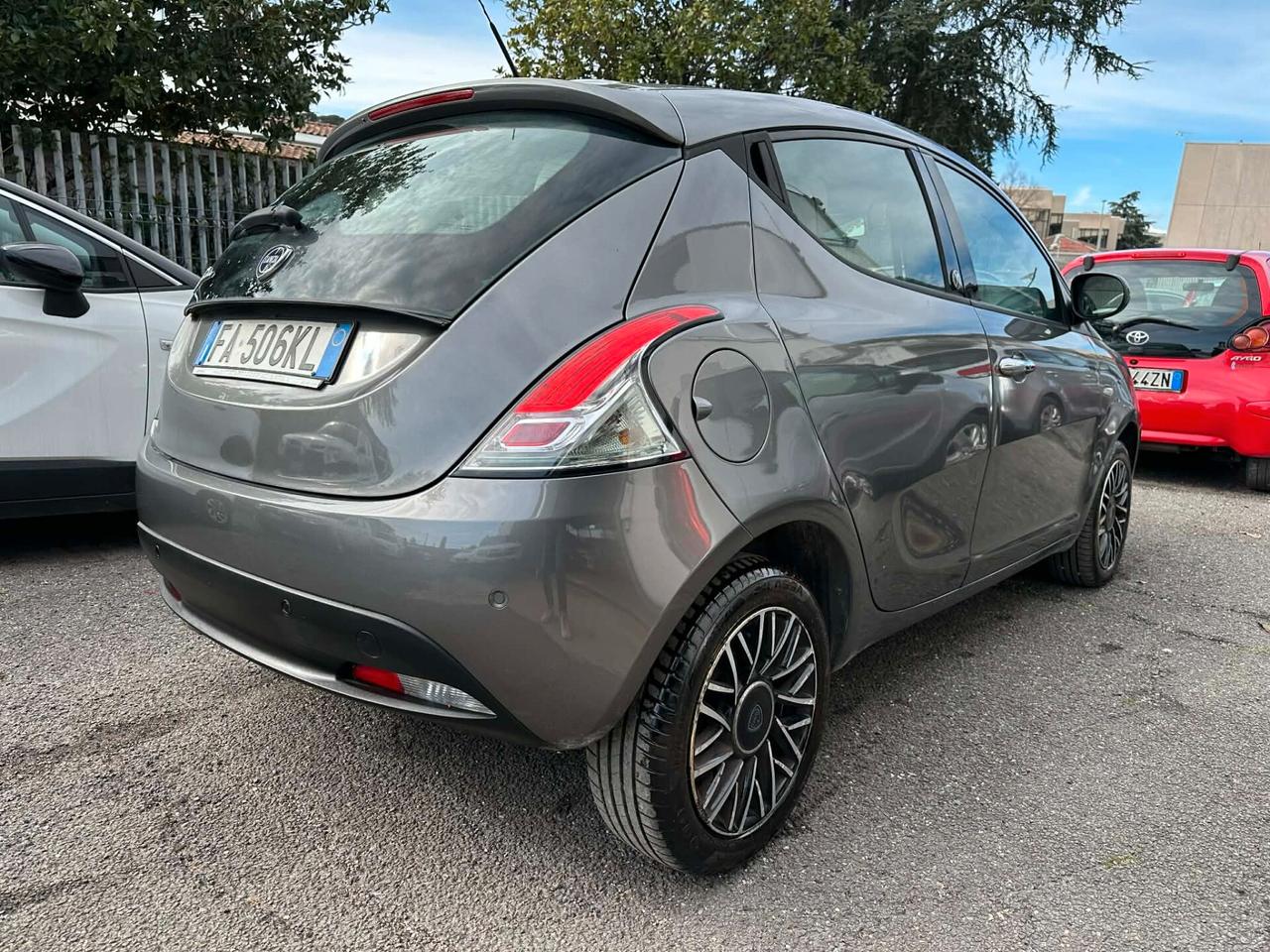 Lancia Ypsilon 1.3 MJT 16V 95 CV 5 porte S&S Gold