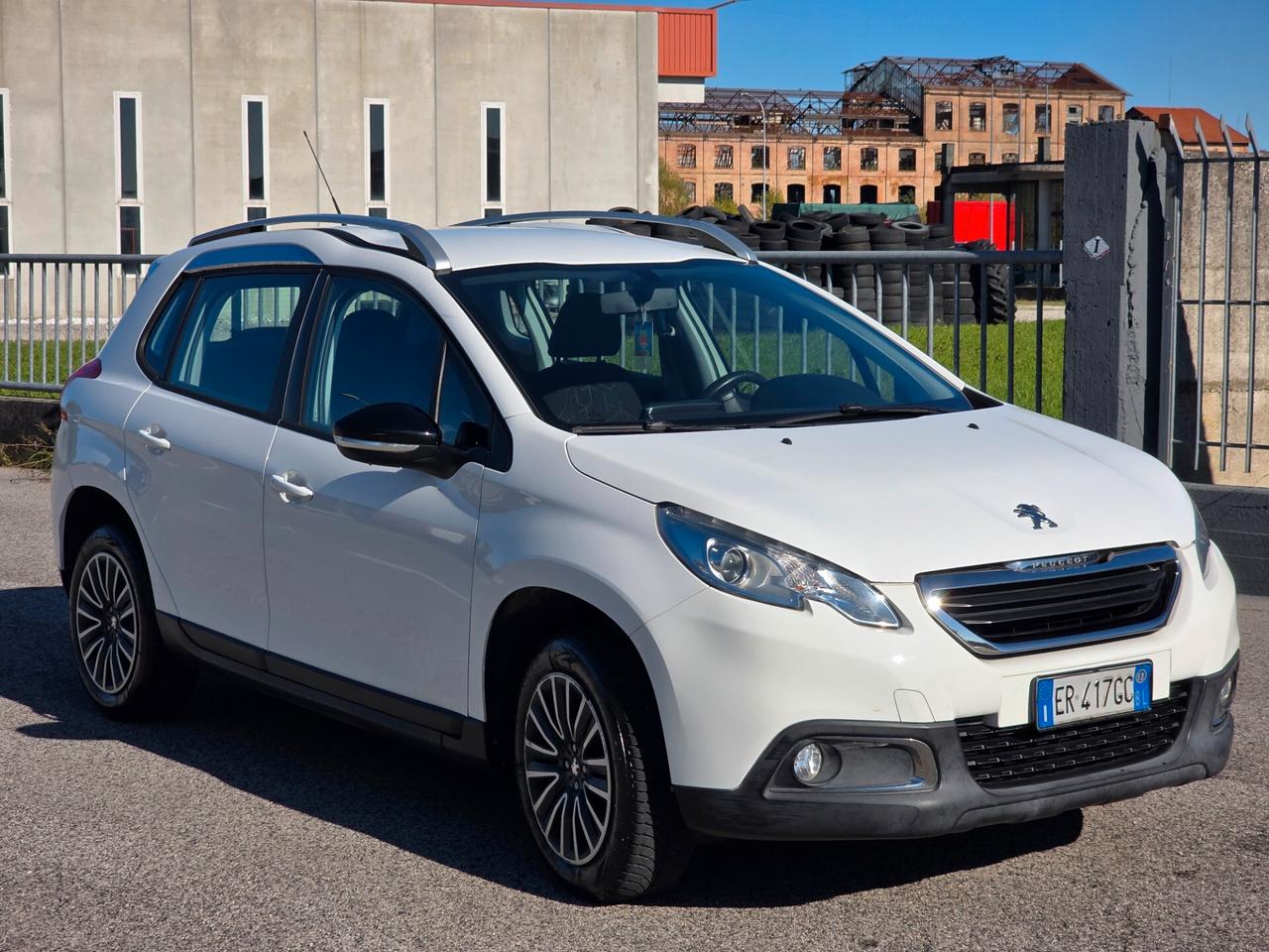Peugeot 2008 1.2 VTi 82CV Allure